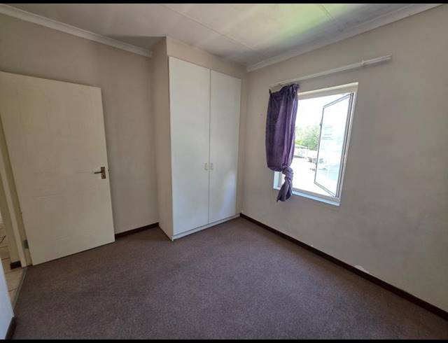 2 BEDROOM PROPERTY TO RENT IN SUNNINGHILL